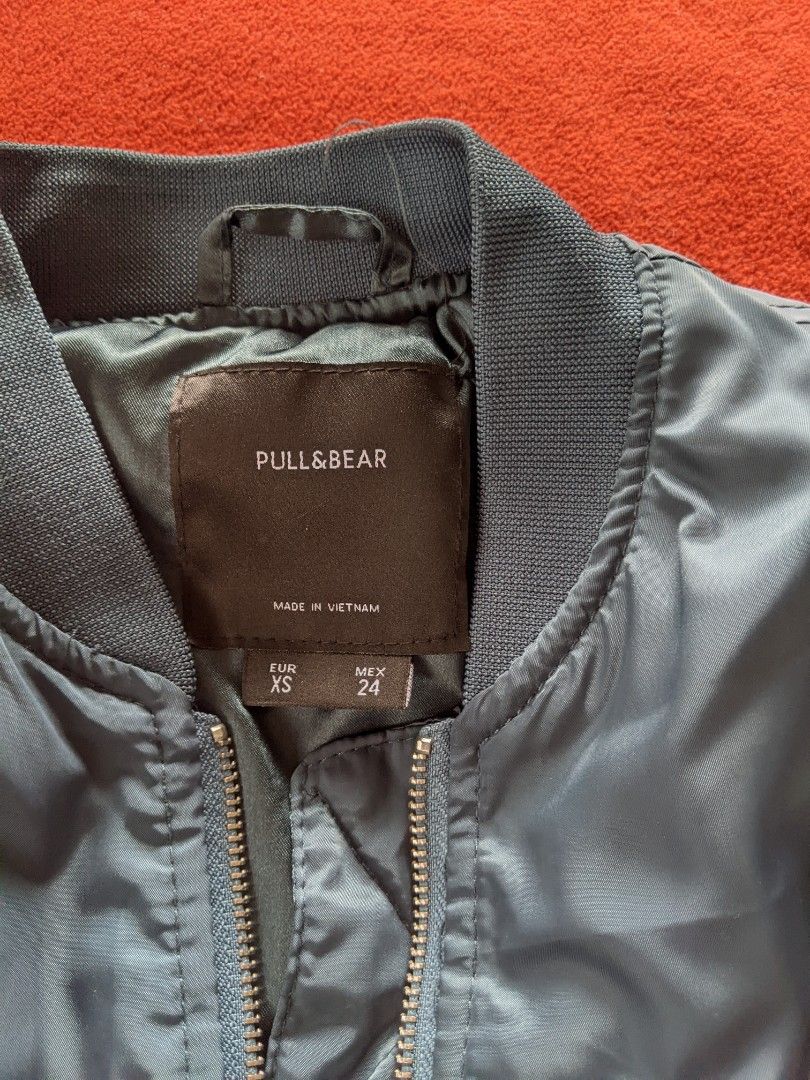 Pull Bear Bomber Jacket Women s Fashion Coats Jackets and Outerwear on Carousell