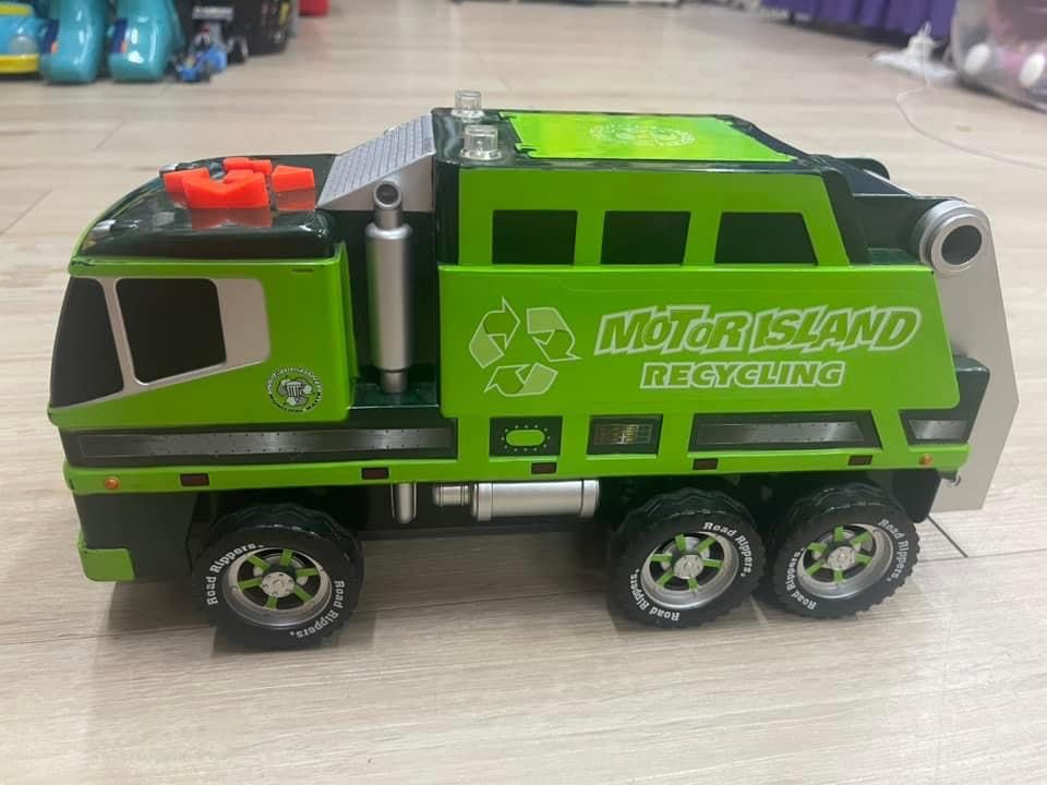 ROAD RIPPER RECYCLE TRUCK