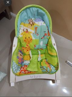 ROCKING AND FEEDING TABLE