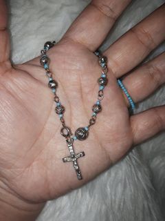 Rosary blue tone bracelet silver plus blue rone ring,the ring is free when u buy the bracelet.