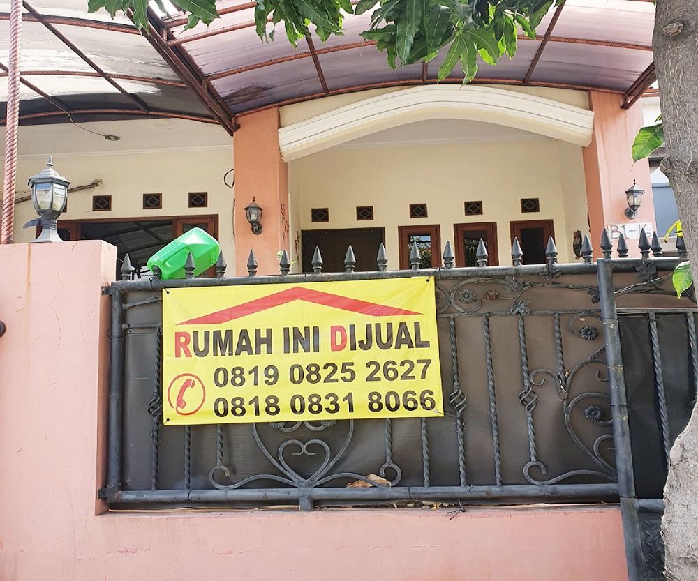 rumah_dijual_2_lantai_di_perum_1695802597_b3d06251_progressive