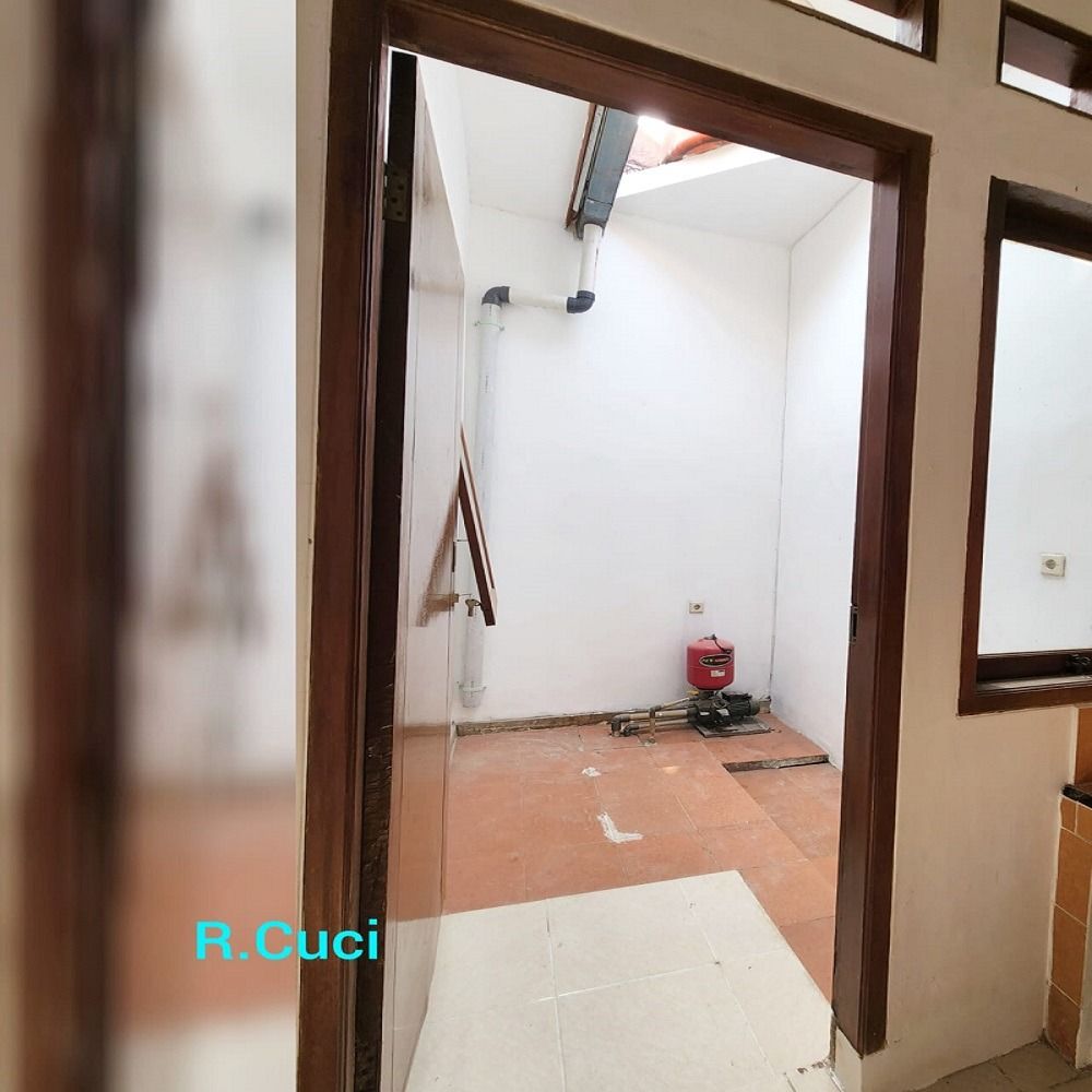 rumah_dijual_di_cluster_oasis__1695787003_f8b15daf_progressive