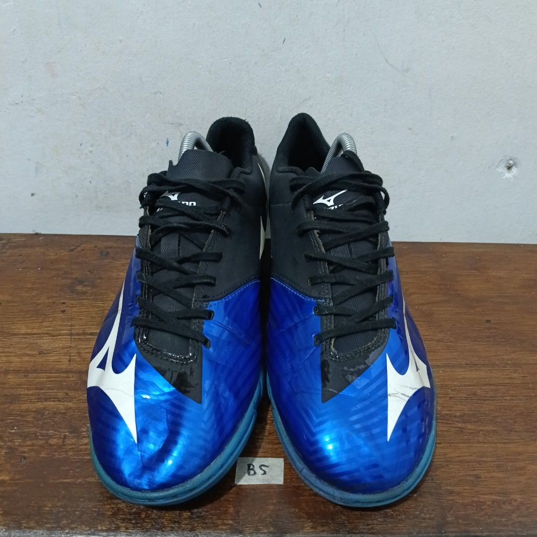 Sepatu futsal mizuno basara online