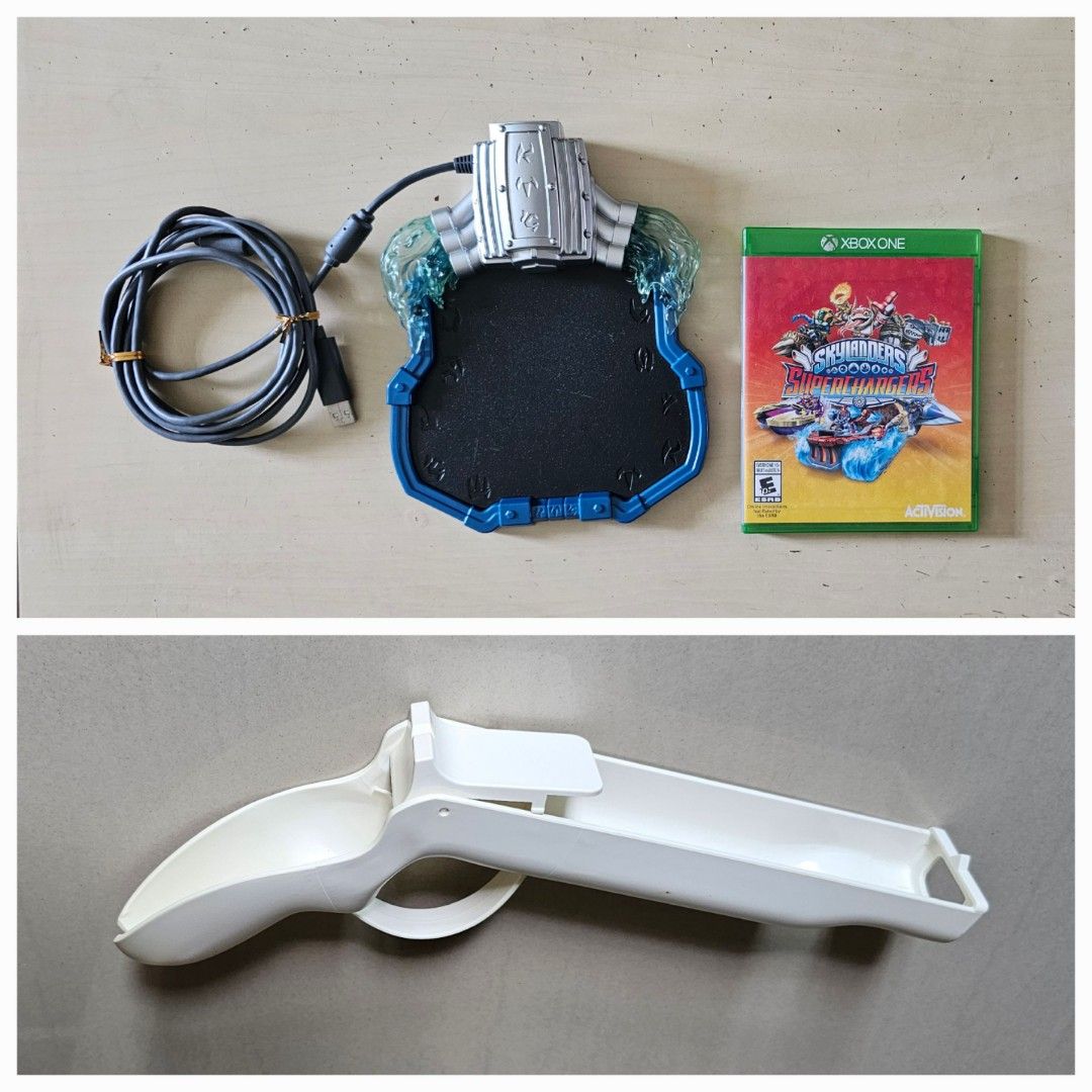 Skylanders Superchargers Portal of Power for XBox One & Crossbowl Attachment, Video Gaming