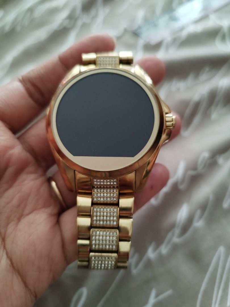 Jam tangan clearance smartwatch michael kors