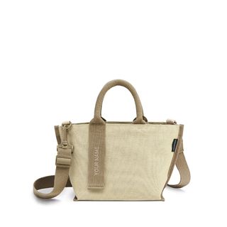 (Category: ) located in . Submitted by hanzcloset (Listing ID 1257156669, Image 1). Description: .