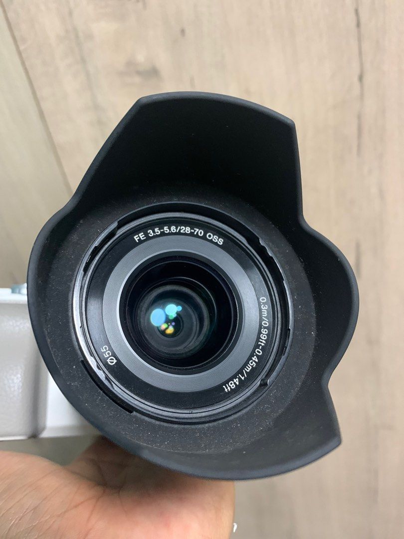 Sony A6100 flipscreen with Sony 2870mm Fullframe Lens (January 2024