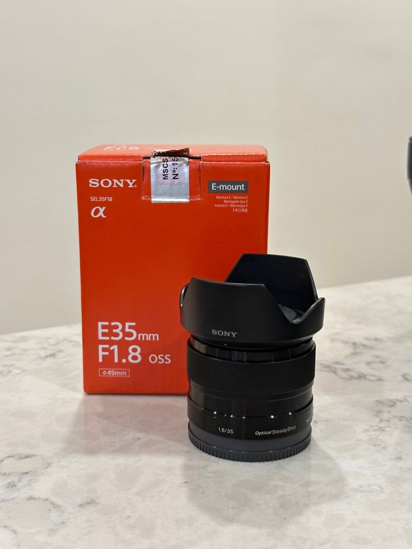 Sony E 35mm f1.8 OSS Photography Lens Kits on Carousell