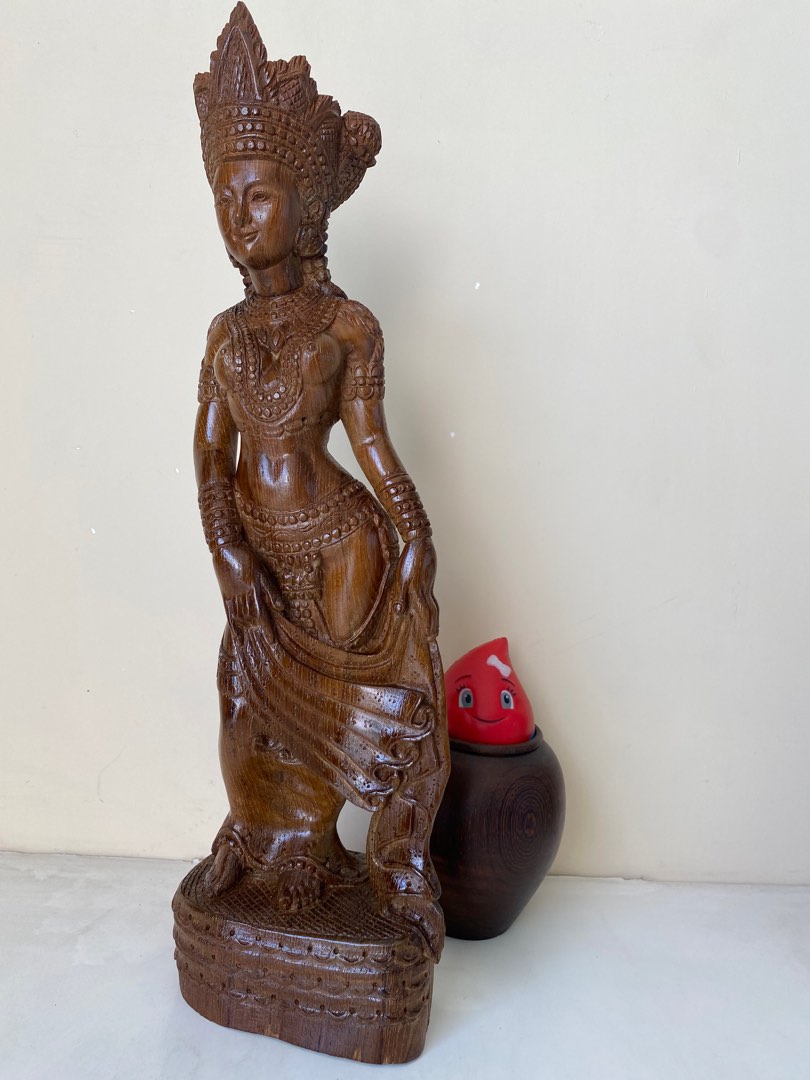 Statue, Furniture & Home Living, Home Decor, Other Home Decor on Carousell