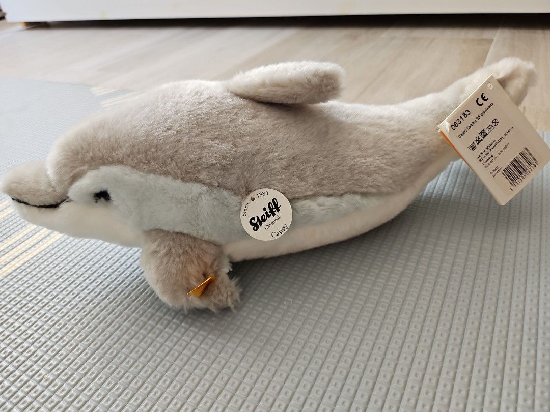Steiff dolphin top