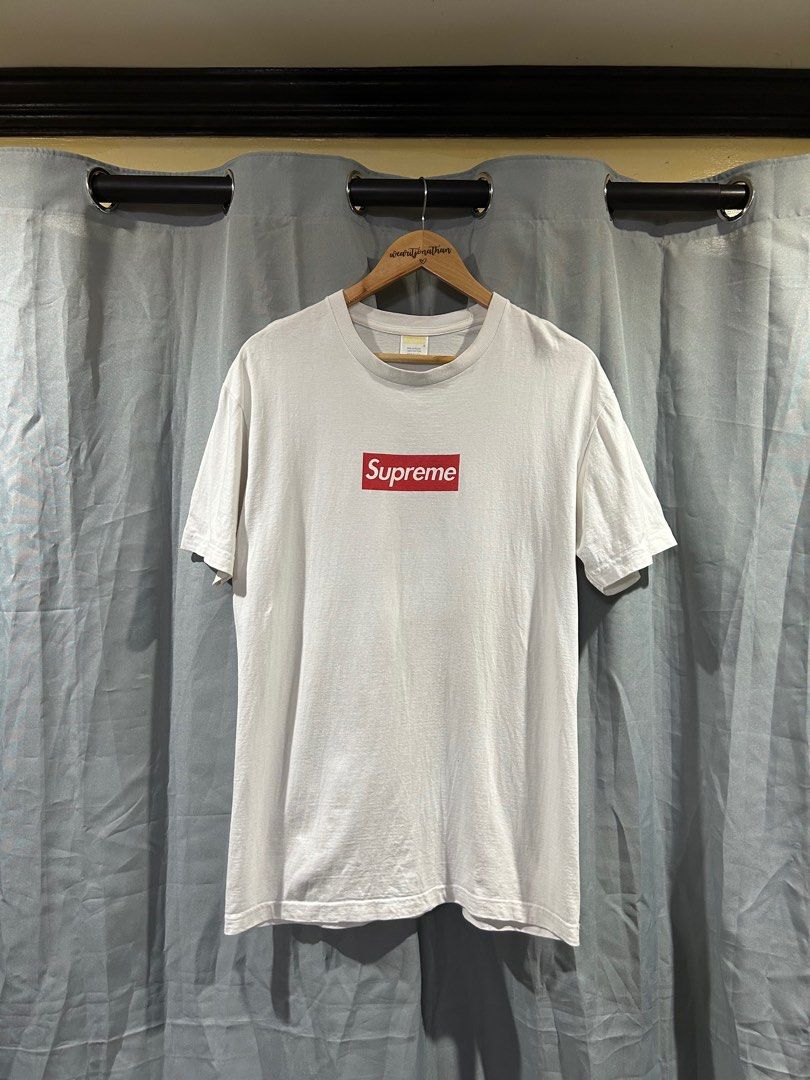 Supreme Box Logo Tee, Men's Fashion, Tops & Sets, Tshirts & Polo Shirts on  Carousell