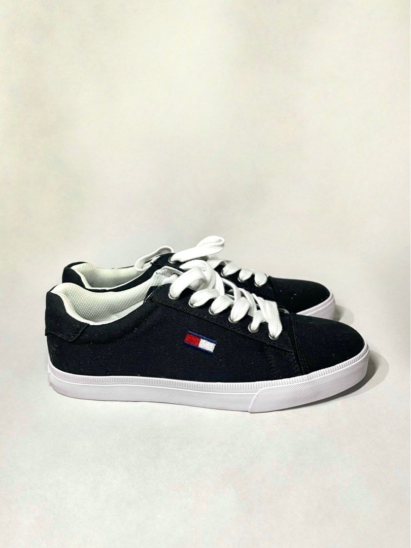 Tommy hilfiger fressian sneaker store