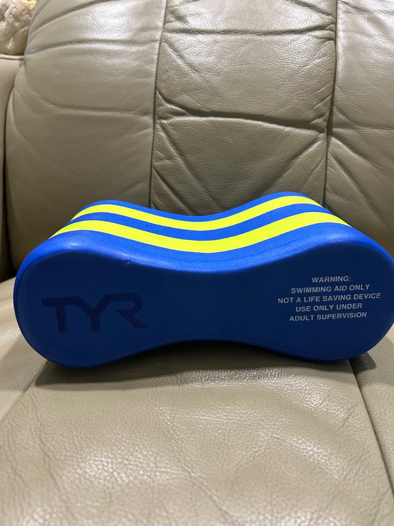 TYR Pull Buoy Rouge/Navy – Flotteur 8 Forme Pour Entraînement Natation, Renforcement Haut Du Corps, Taille Unique