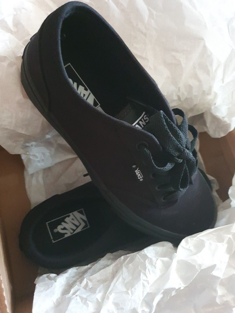 All black canvas on sale vans
