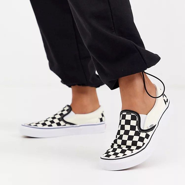 Vans classic slip sales on white checkerboard