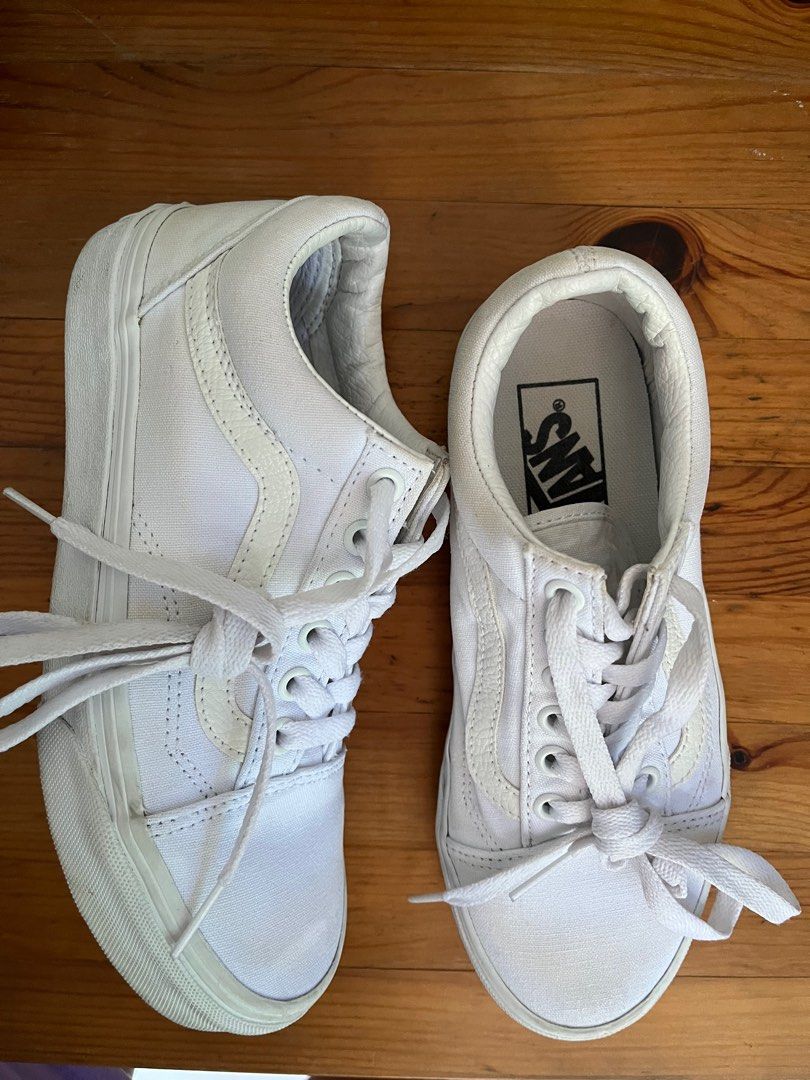 Vans shoes white with cream logo