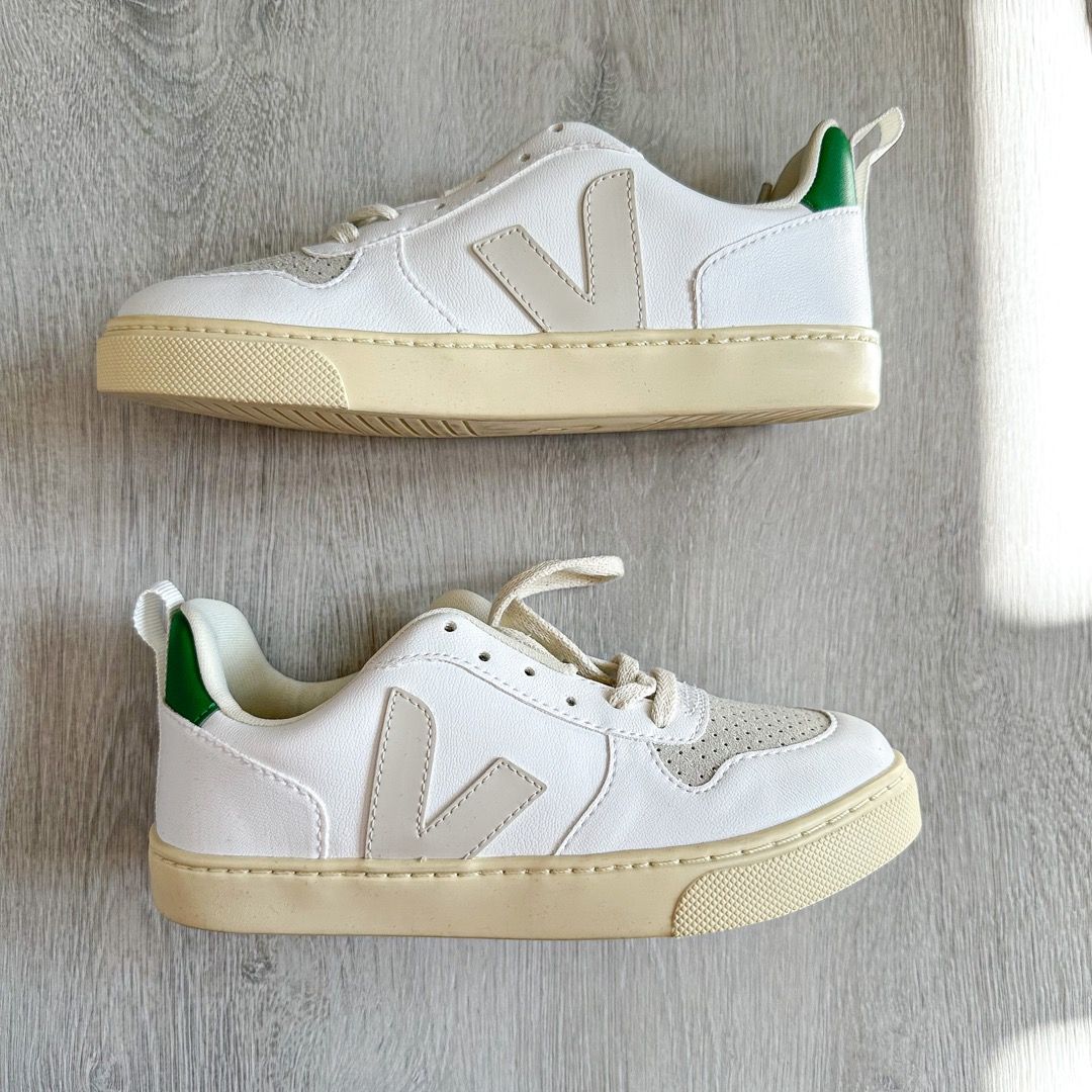 White trainers with v sale