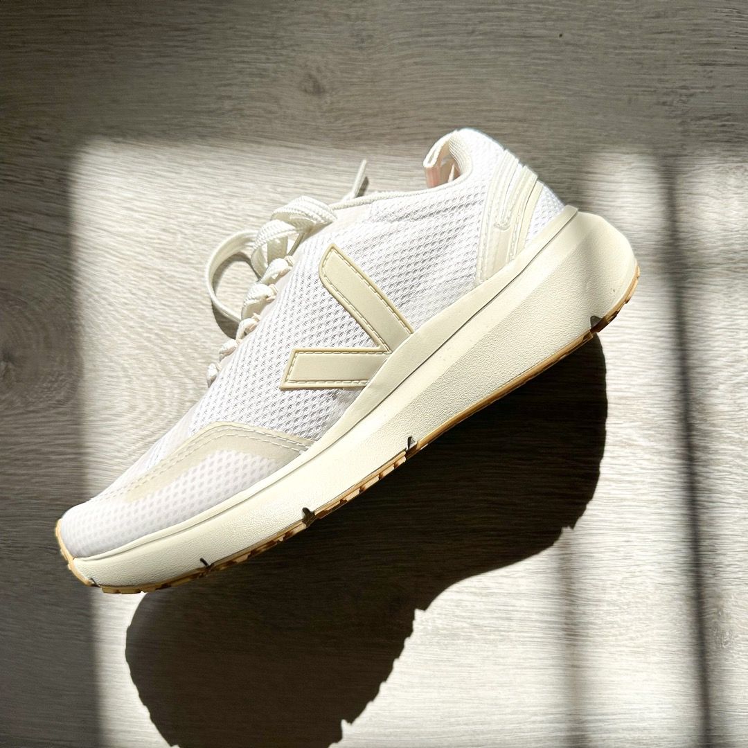 White sales grey trainers
