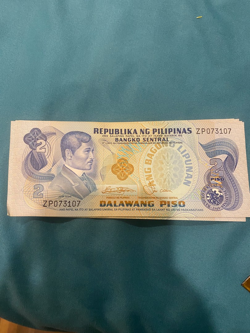 Vintage Old 2 Peso Bill mint Condition Hobbies Toys Memorabilia Vintage Old 2 Peso Bill mint Condition Hobbies Toys Memorabilia