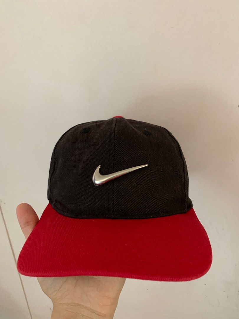 Black and red nike store hat