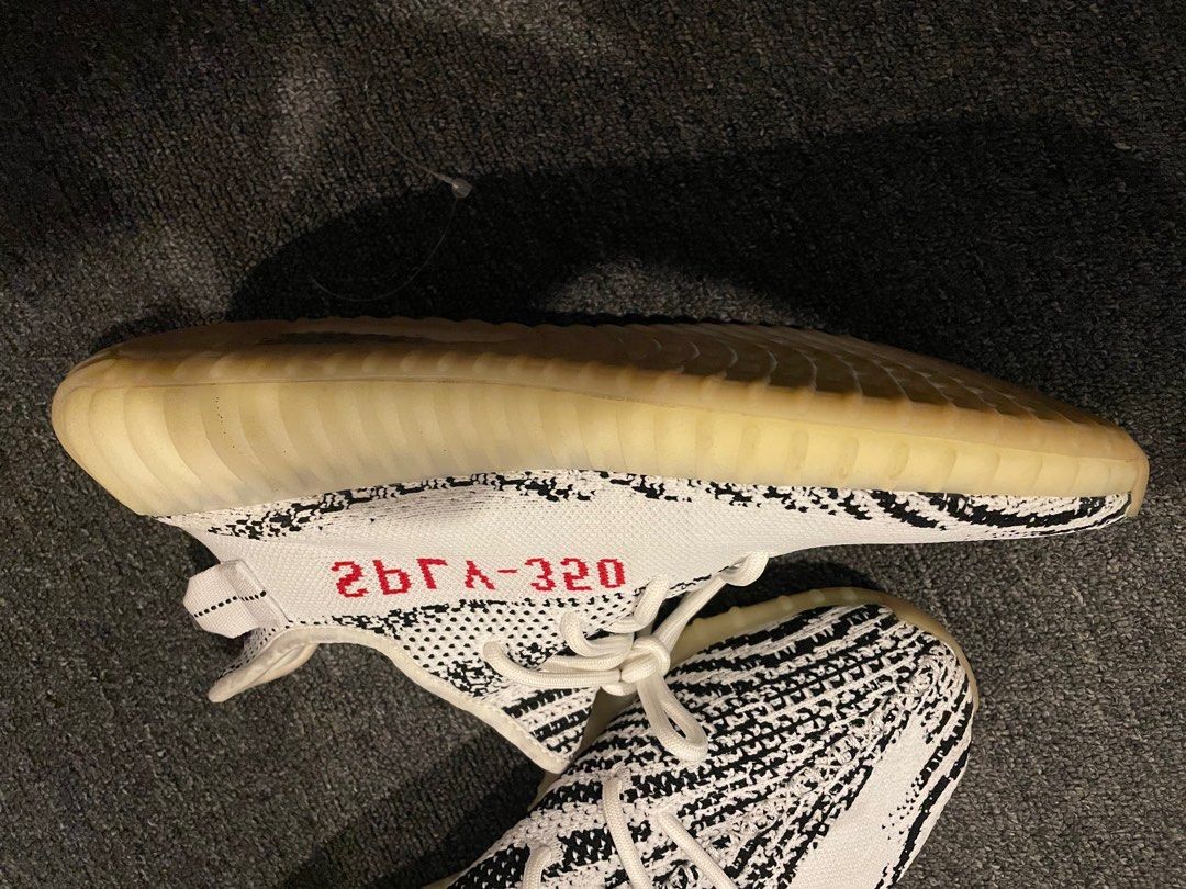 Yeezy discount zebra sole