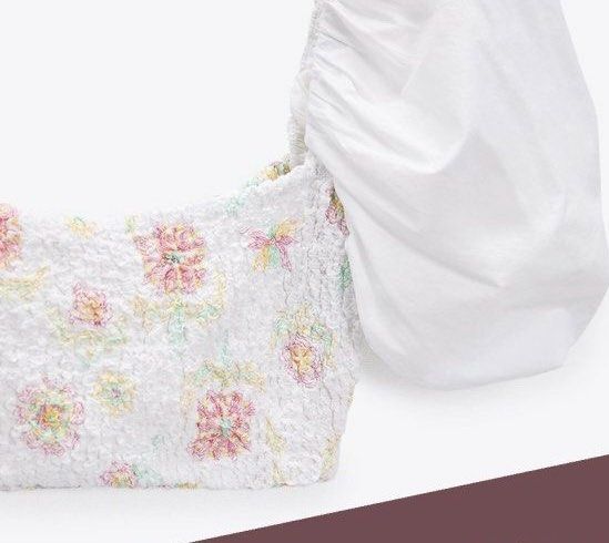 Zara embroidered poplin top (Category: Blouses) located in Quezon City. Submitted by katdcc (Listing ID 1257175922, Image 2). Description: Used once. Can pass as new. Very cute in actual.