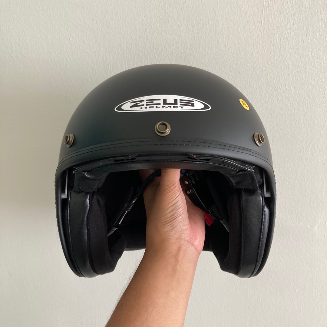 Zeus classic sale helmet