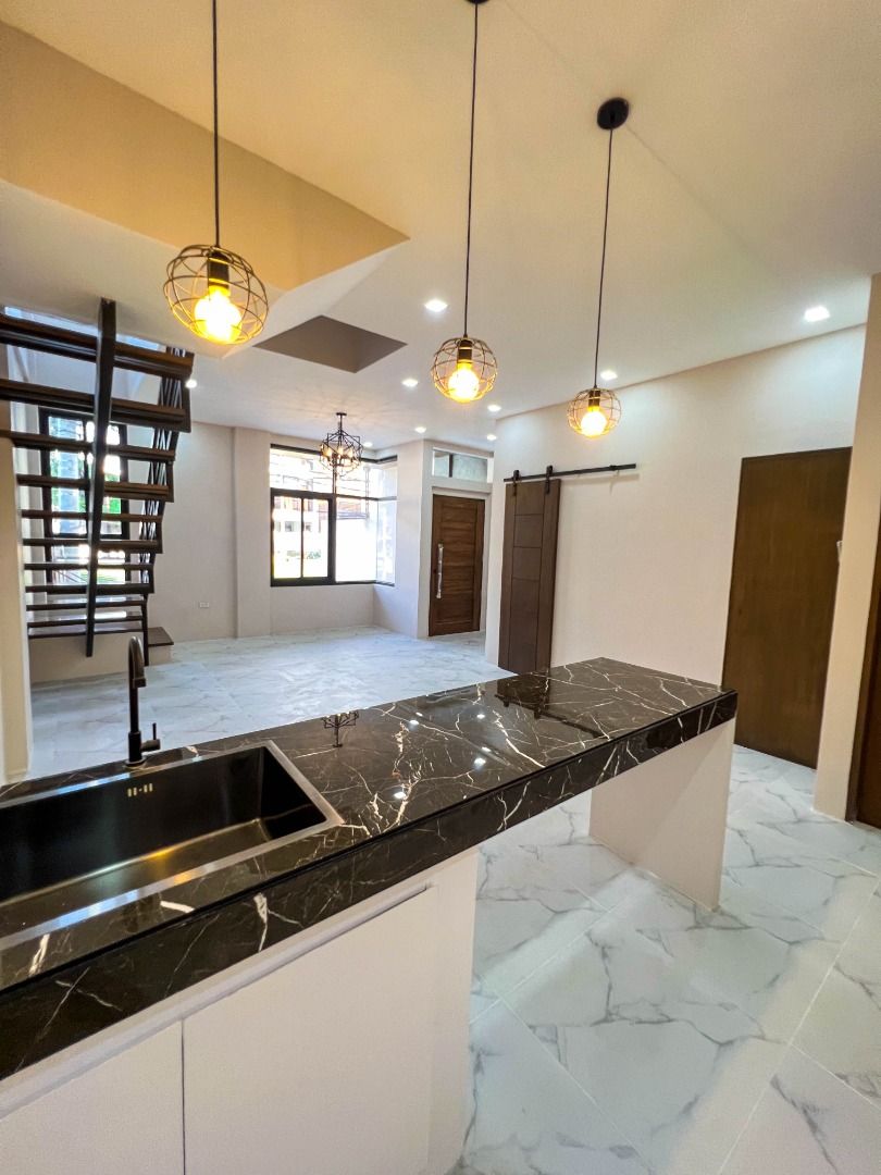 5BR in San Antonio Valley 15 Paranaque for Sale, Property, For Sale