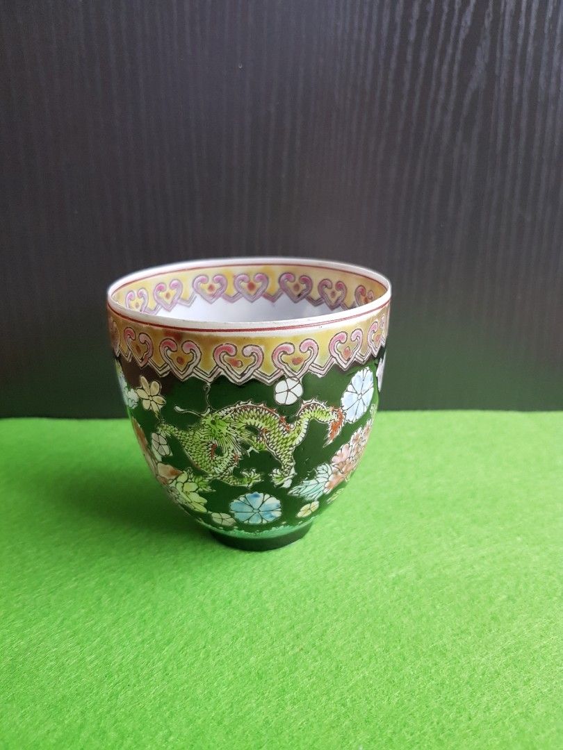 中国美術 景徳鎮 乾隆年製 中国名瓷 盃 椀 薄胎鉢 直径8.5cm NN8260