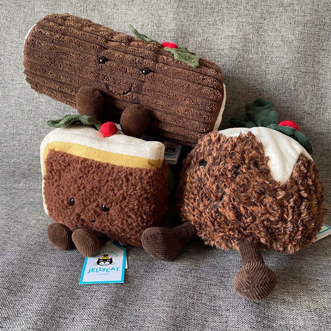 Jellycat Amuseable Slice of Christmas Cake Jellycat Amuseable Slice of Christmas Cake