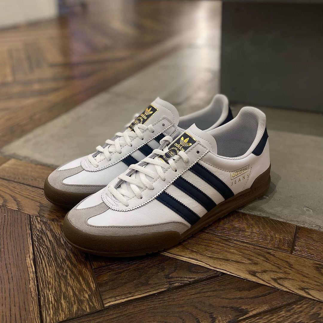 Adidas jeans size 9 outlet