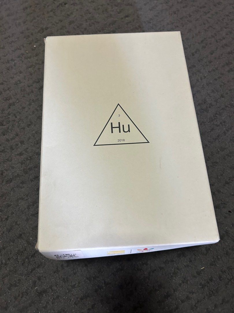 Adidas store hu logo