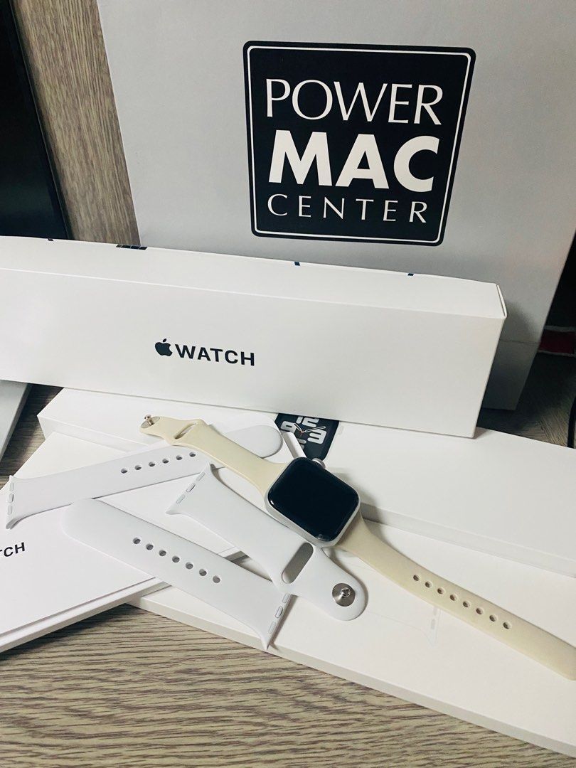 Apple Watch SE Luxury Watches on Carousell