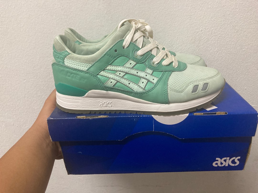 Asics gel lyte iii Men s Fashion Footwear Sneakers on Carousell