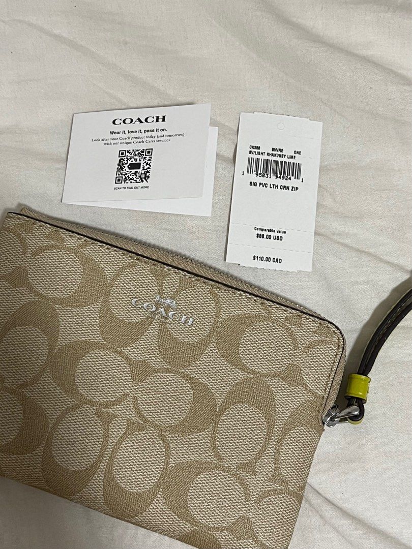 How to tell if a coach wristlet discount is authentic