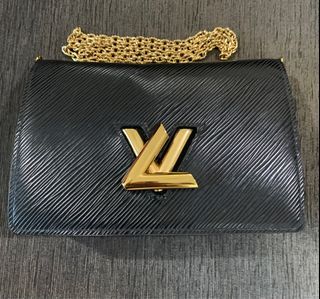 LV WALLET ON CHAIN LILY 斜背包/肩背包