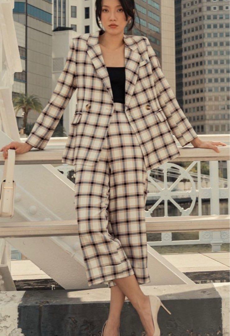 White checked blazer discount