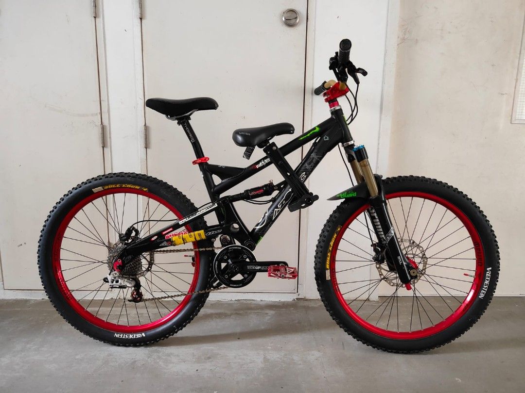 Azonic Revenge XC Full Suspension Sports Equipment Bicycles