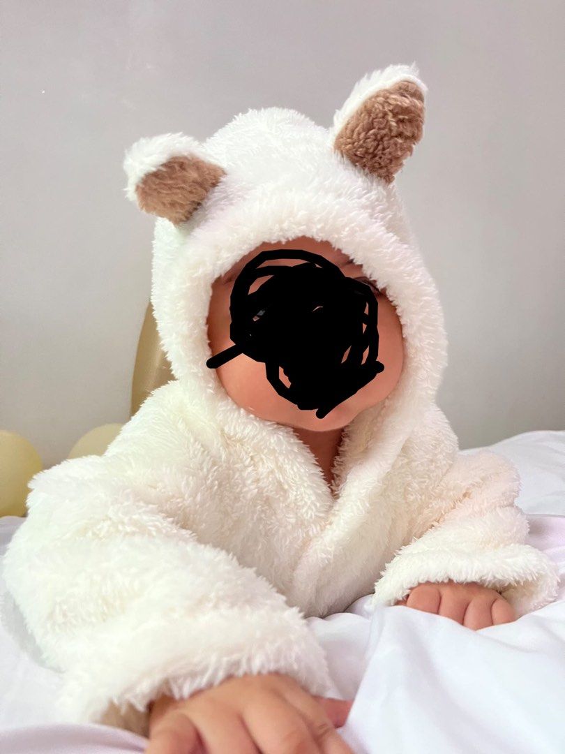 Baby jumpsuit costume (Category: Babies & Kids Fashion) located in Angeles City. Submitted by dicls (Listing ID 1257190235, Image 3). Description: 📌Once used for photoshoot 📌Bought shopee.