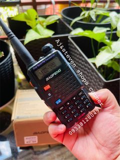 BAOFENG UV5R TWO WAY RADIO