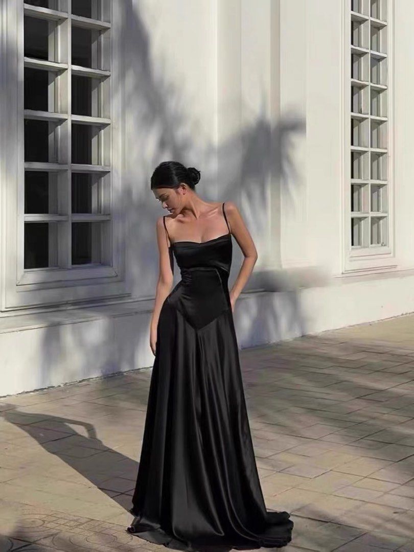 Black dress for outlet prom night