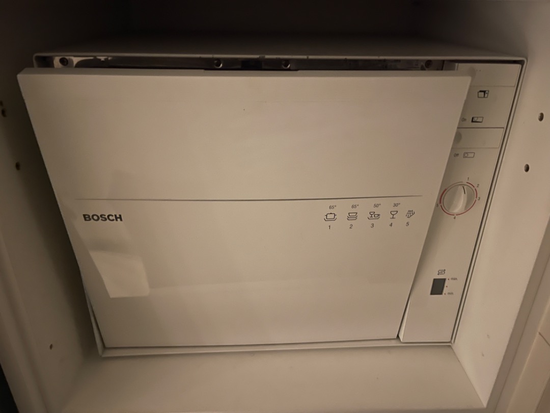 Bosch standalone dishwasher, TV & Home Appliances, Kitchen Appliances