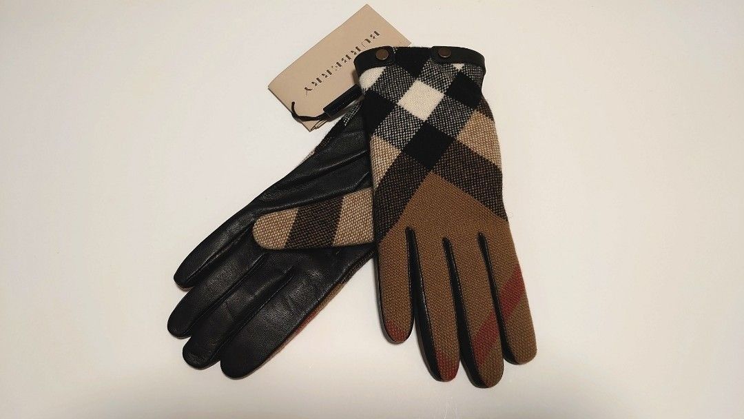 Burberry Signature Check Wool Leather Gloves HK 1 000