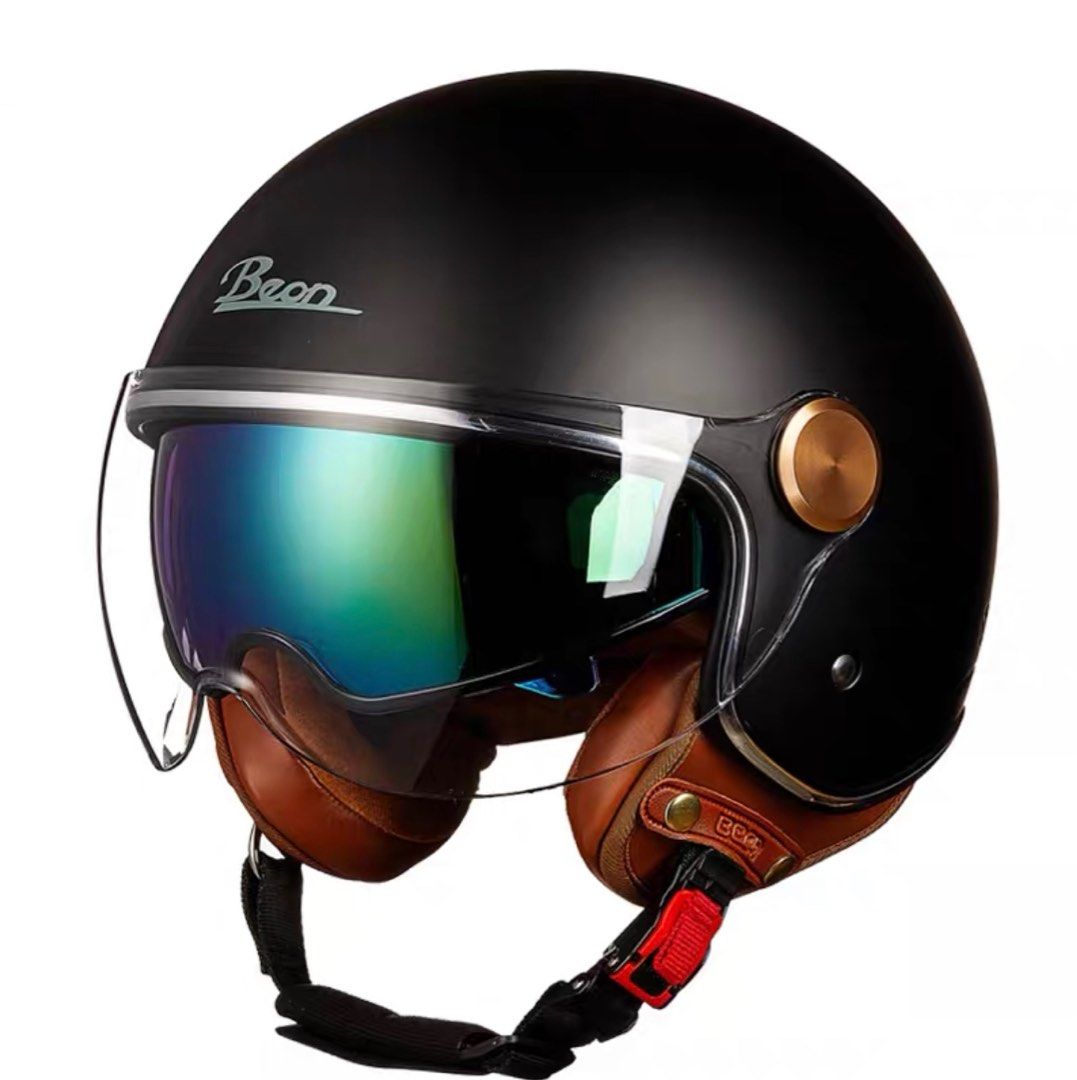 Vespa store aviator helmet