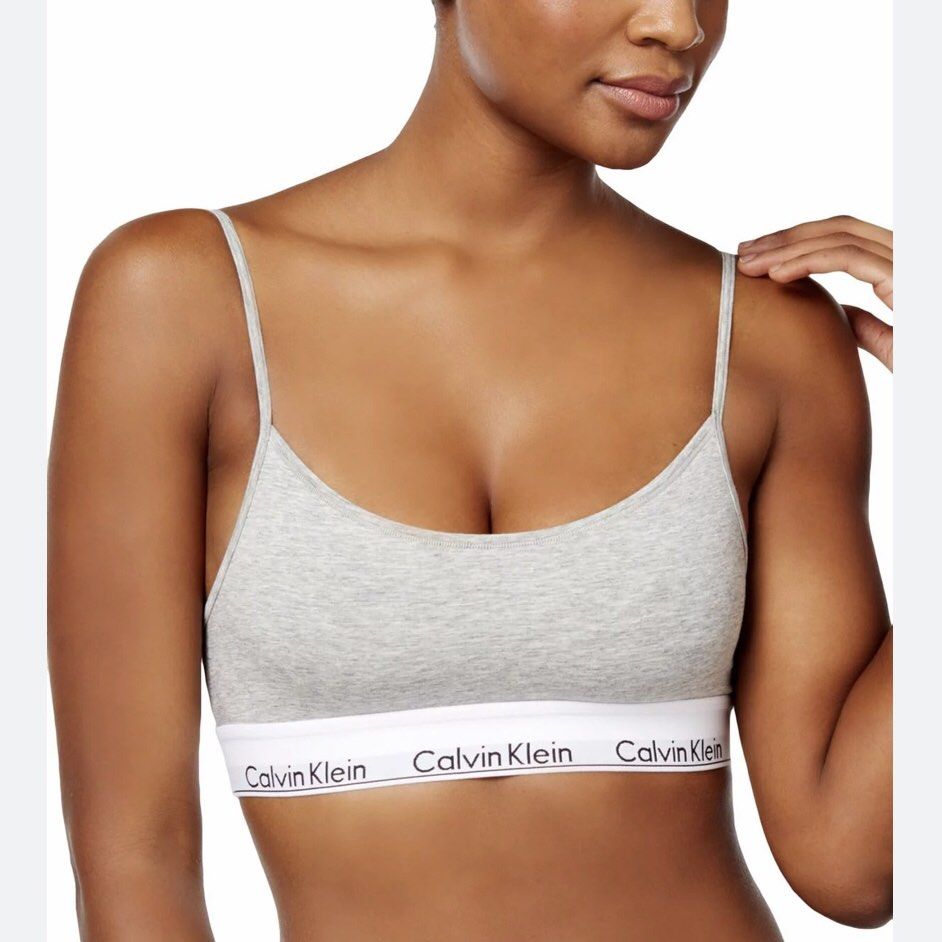 Calvin Klein Modern T-Shirt Bralette, Women's Fashion, New Undergarments &  Loungewear on Carousell