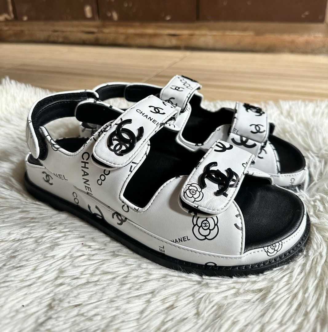 Chanel discount sandales scratch