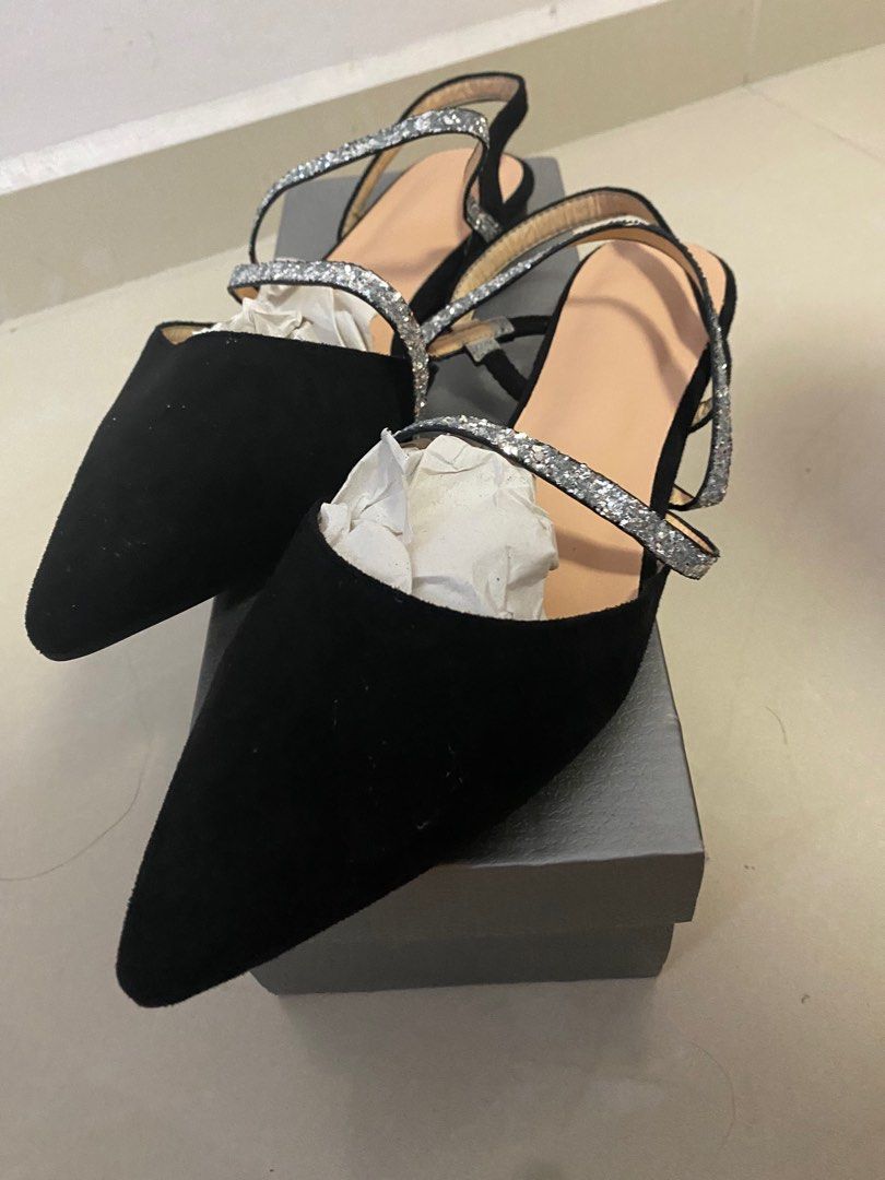 Cheap brand new Rhinestone Decor black point toe flats Women s
