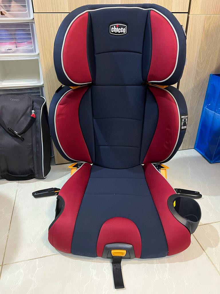 Chicco car seat (up to 12 years old), Babies & Kids, Going Out, Car Seats on Carousell