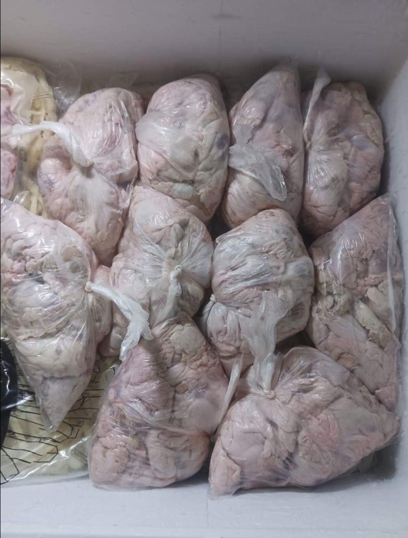 CHICHARON BULAKLAK PER KILO (Category: Chilled & Frozen Food) located in Quezon City. Submitted by rapidosmeatproduct (Listing ID 1257267772, Image 3). Description: 🚨CHICHARON BULAKLAK🚨 #chicharonbulaklak #chichabu #flowerfat ✅ 900 to 1000 grams ✅ 💯% Fresh ✅ 💯% Clean ✅ Pang ulam, pang pulutan🍺, while watching netflix and chill with dabarkads, kafuso and kafamilya 😄 Malinis na, naka pack na lulutuin na lang 💥140.00 pesos ✅MOP:COD/GCASH 📍LO