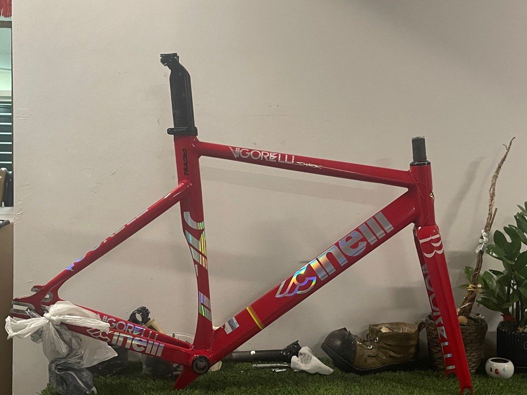Cinelli vigorelli shop shark red frameset